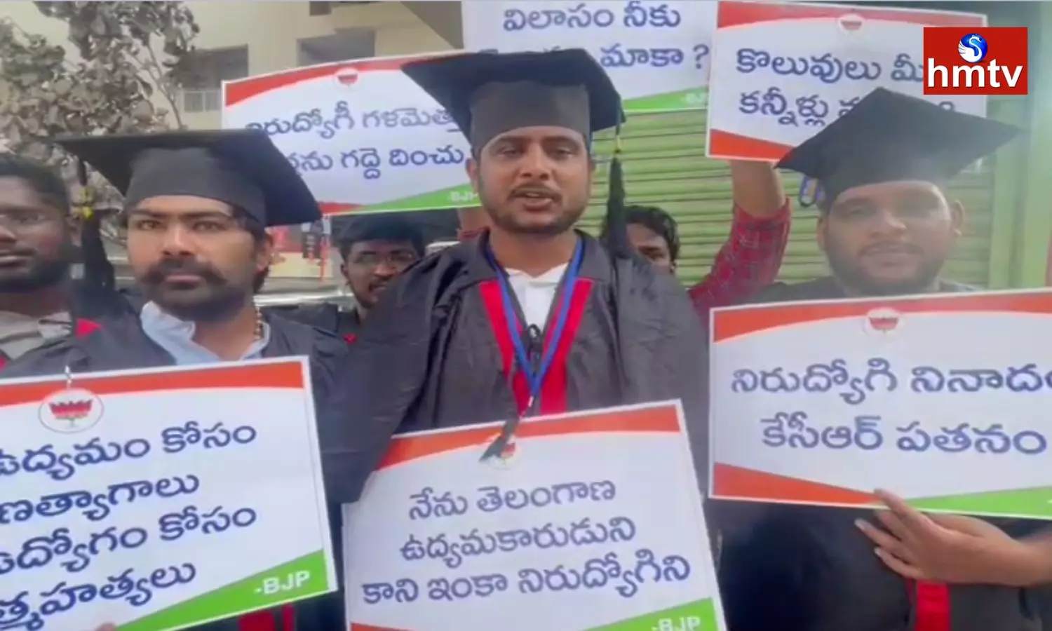 An Innovative Protest By The Unemployed At Kukatpally Metro Station