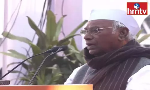 Kharge Unveiled the National Flag in Delhi