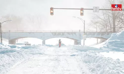 Niagara Falls Transforms into Partially Frozen Winter Wonderland Niagara Falls Transforms into Partially Frozen Winter Wonderland