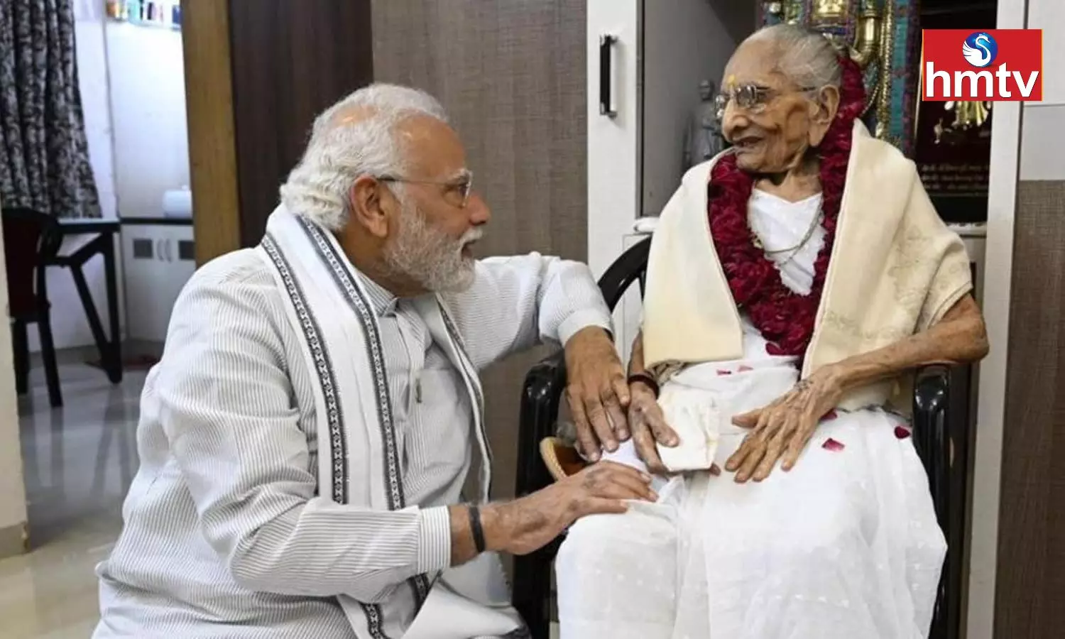 Prime Minister Modi Mother Heeraben Passes Away