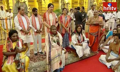 President Draupadi Murmu Visits Yadadri Temple