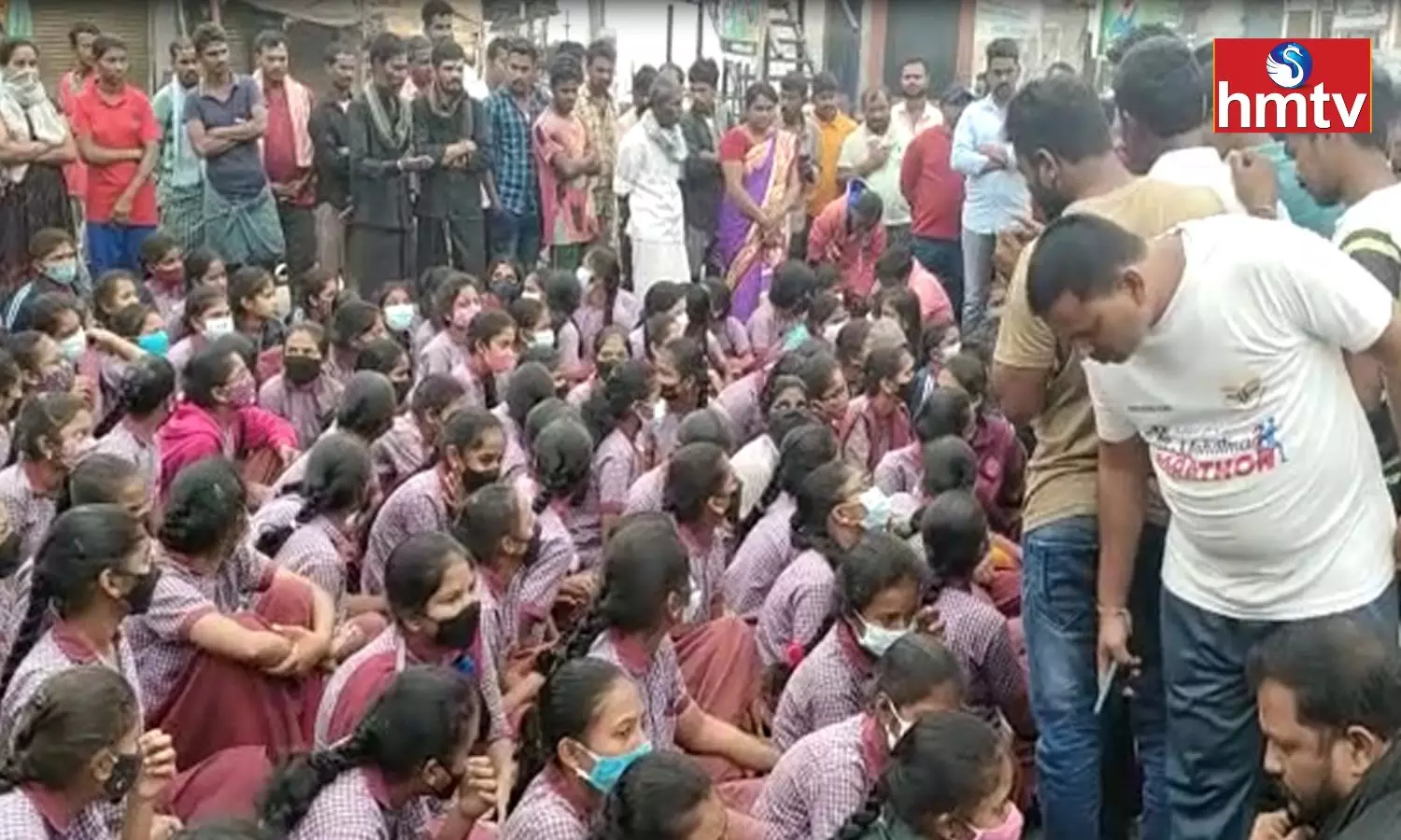 Agitation Of Girl Students of Gurukula School In Bhupalpalli