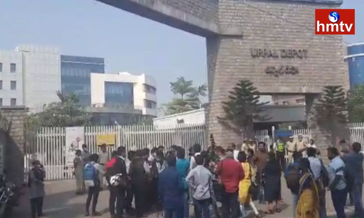 Metro Ticketing Staff Boycotted Duties On The Second Day