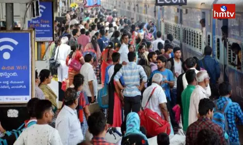 Sankranti Rush In Railway Stations Sankranti Rush In Railway Stations