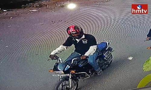 Chain Snatching In Hyderabad LB Nagar