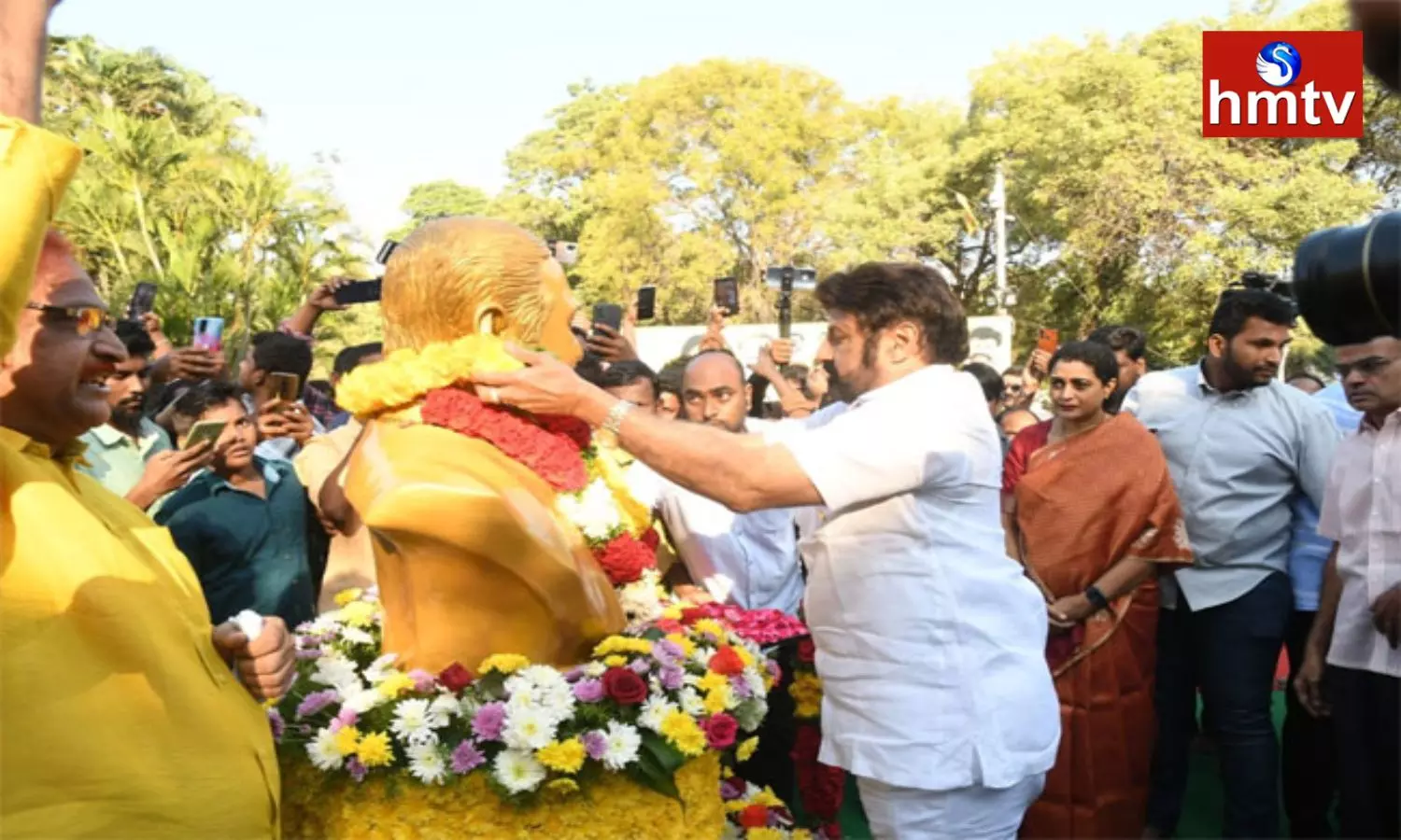 Balakrishna Paid Tribute At NTR Ghat