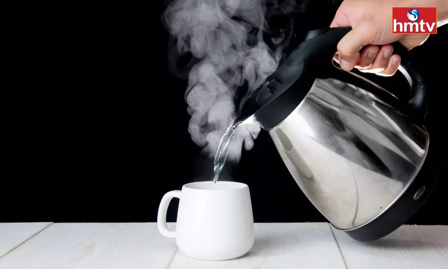 Drinking Too Much Hot Water is Very Dangerous for the Internal Organs of the Body