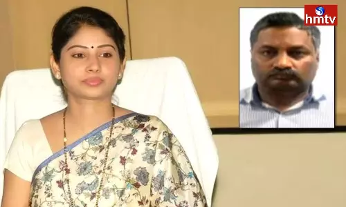 Deputy Tahsildar Hulchul At Smita Sabharwal House