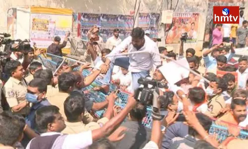 Tension At Pragathi Bhavan