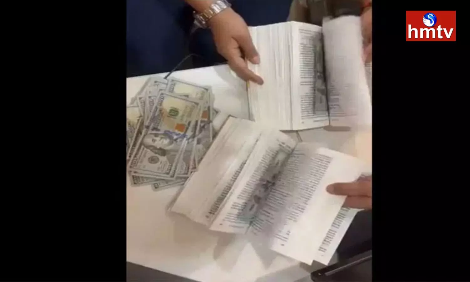 Customs officials at the Mumbai Airport have Seized 90,000  Currency Notes Hidden inside Books