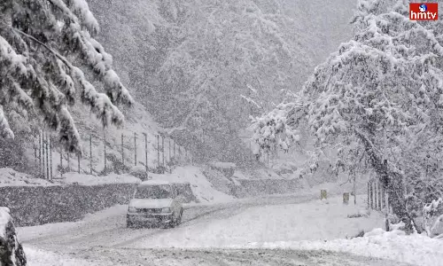 Snowfall in Jammu and Kashmir Snowfall in Jammu and Kashmir