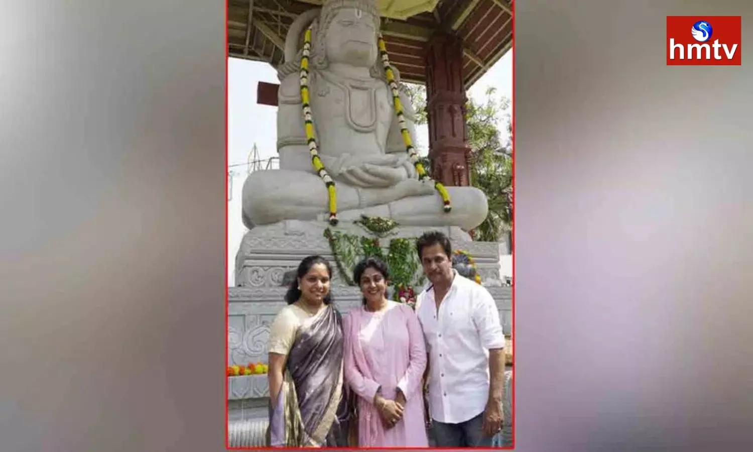 Kavitha Visiting The Hanuman Temple Built By Actor Arjun