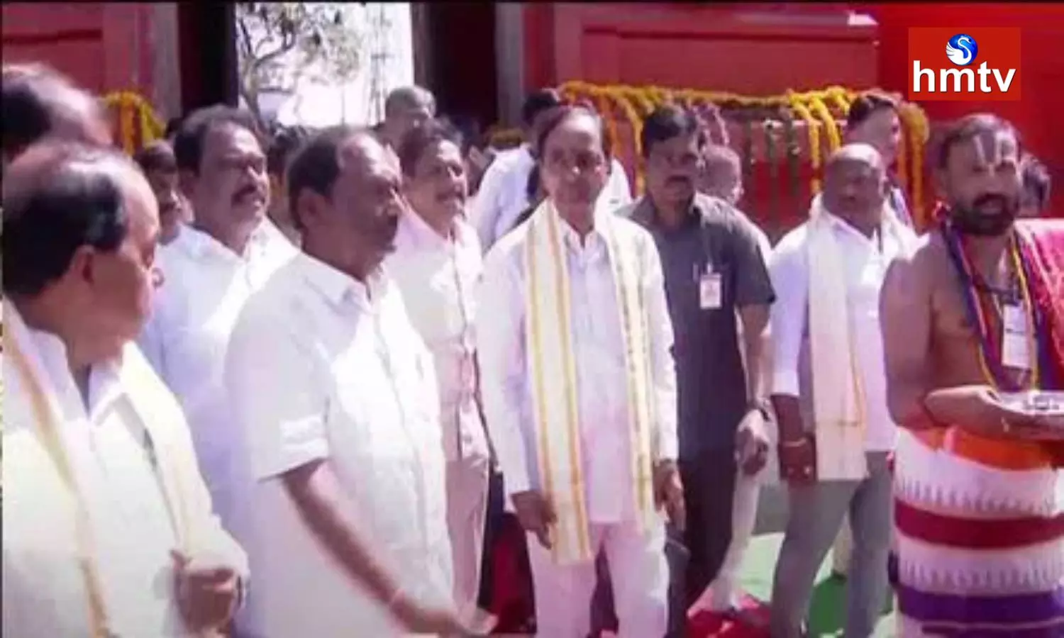 KCR In Kondagattu Anjanna Temple