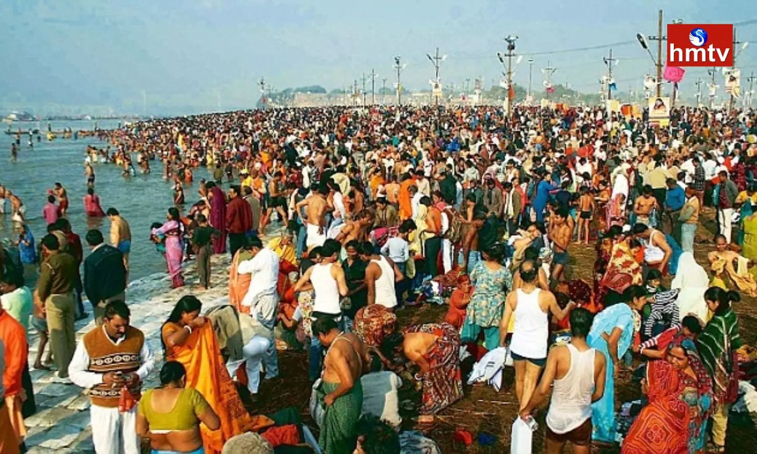 Devotees Took Bath In Triveni Sangam