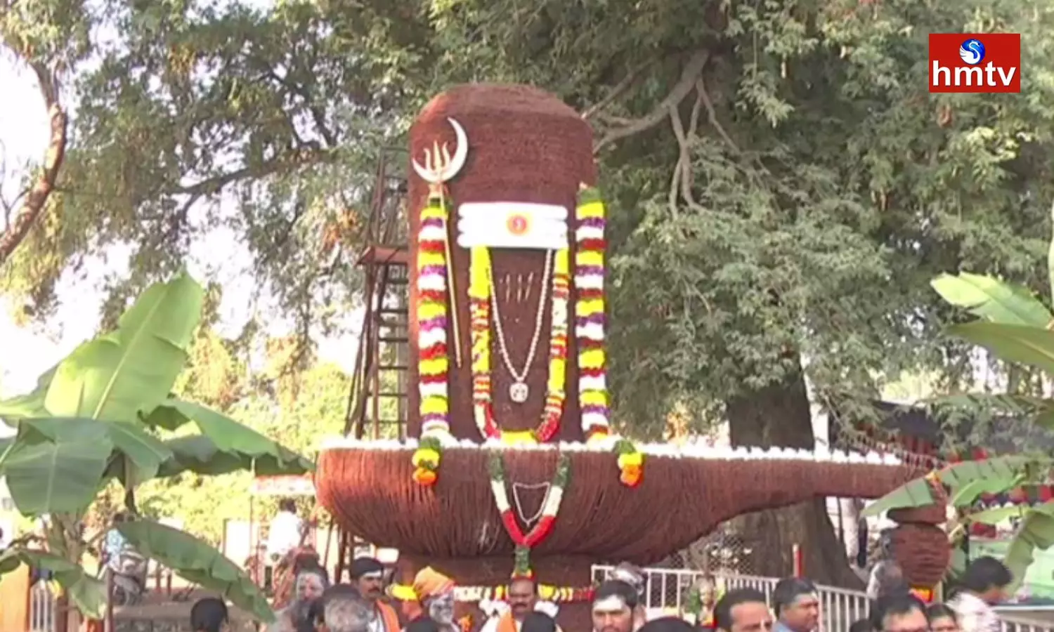 Shiva Lingam Is Set Up With 2 Lakh 25 Thousand Rudrakshas