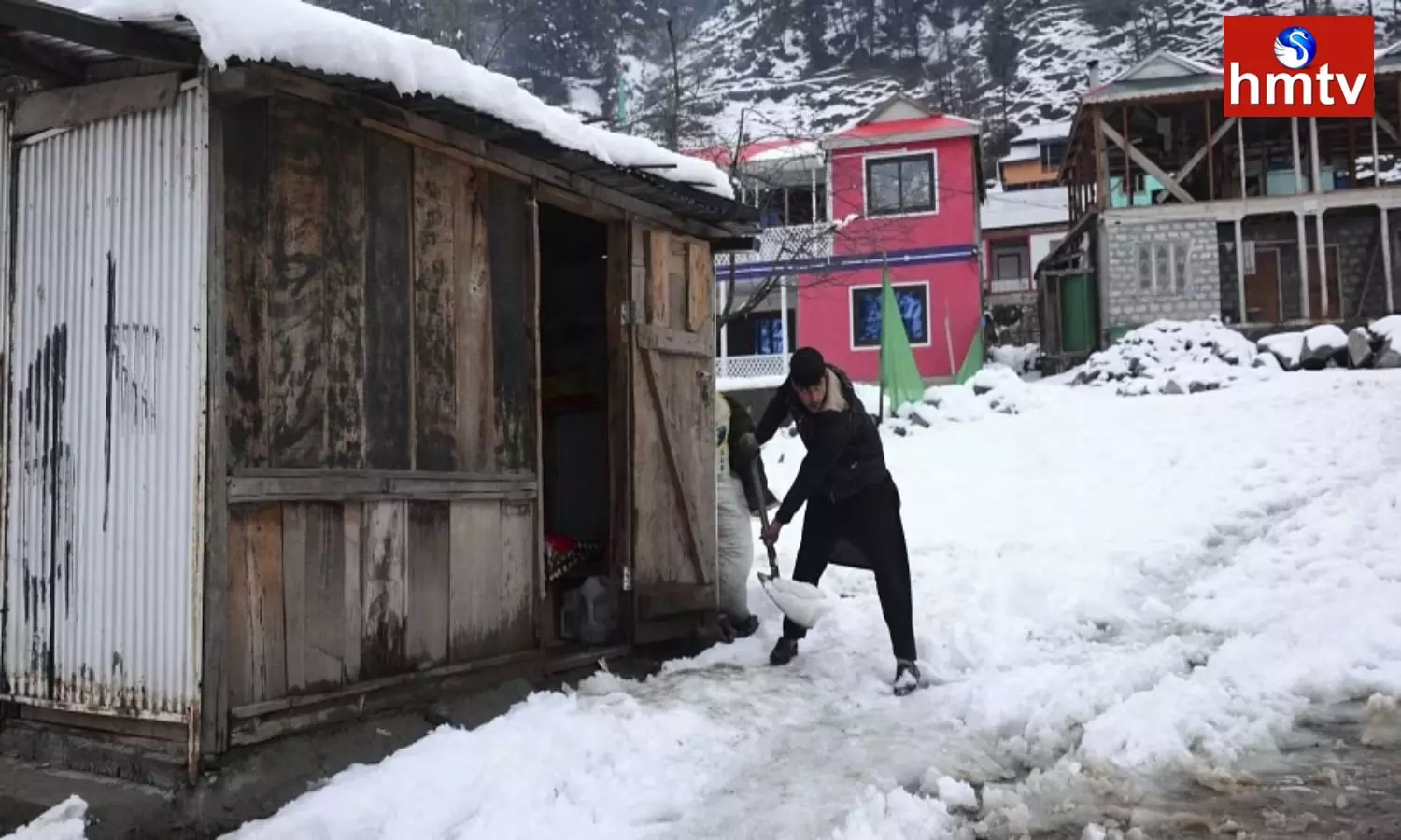 Heavy Snowfall in POK Villages