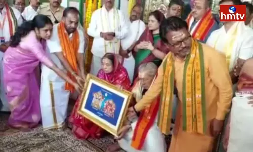 AP Governor Couple Visited Srisailam