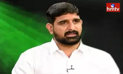 National Womens Commission Notices To Kaushik Reddy