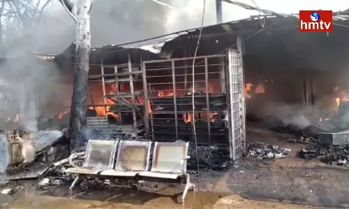 Fire Accident In Hyderabad Langar Houz  Scrap Godown