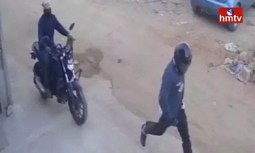 Chain Snatching In Hyderabad Hayathnagar