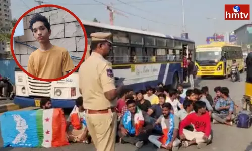 SFI Agitation Before Telangana Inter Board