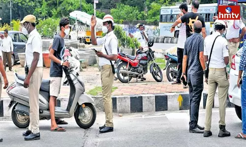 a Man Committed Suicide in Hyderabad after Failing to pay Traffic Challans
