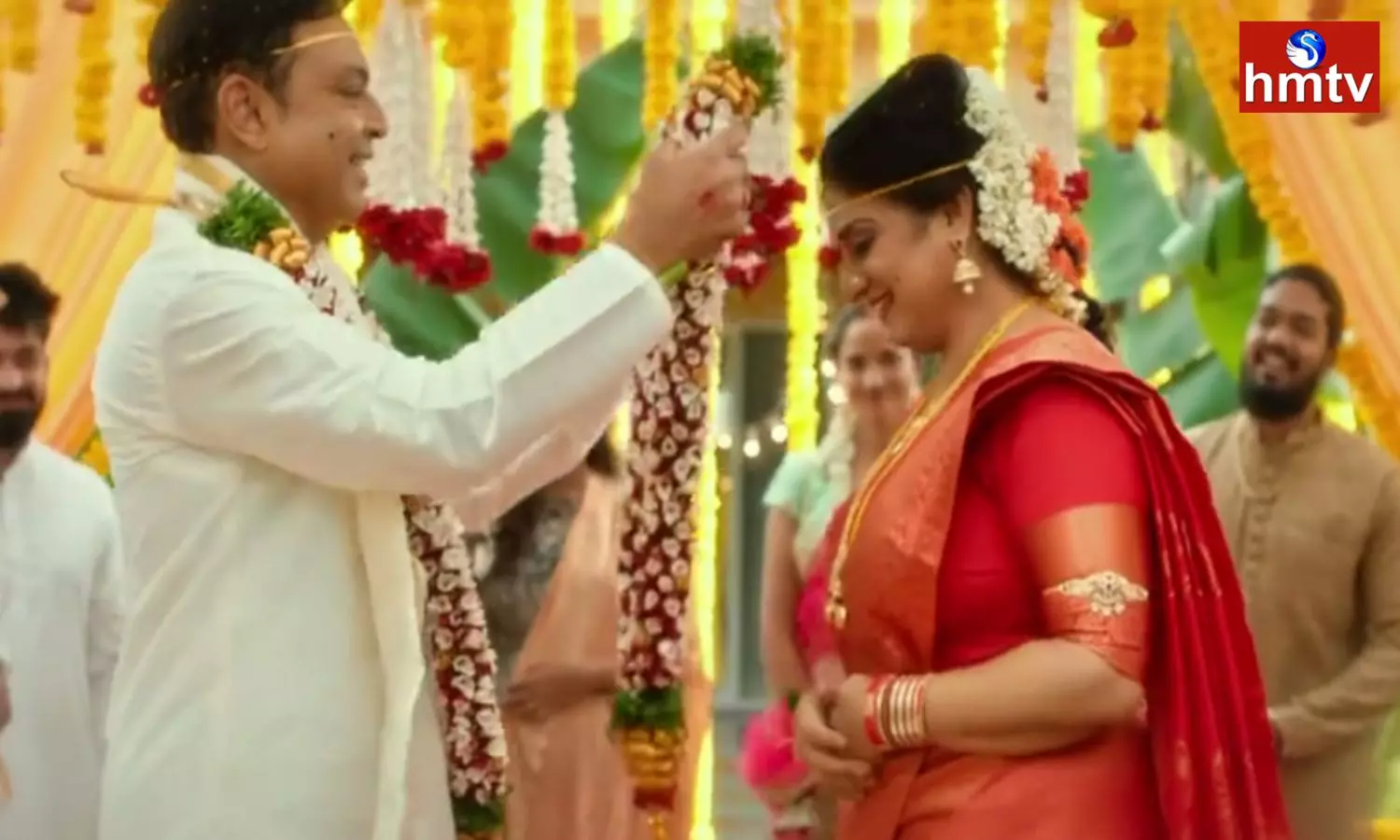 Actor Naresh and Pavitra Lokesh get Married
