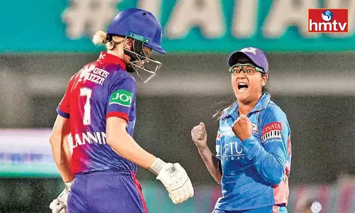 Hat-trick win for Mumbai in WPL