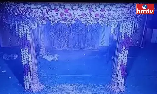 Bride Calls of Marriage Over Dowry