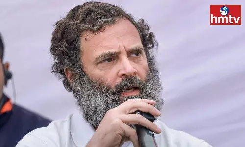 Delhi Police at Rahul Gandhi Residence Delhi Police at Rahul Gandhi Residence