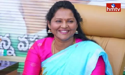 Vundavalli Sridevi Was Suspended From YCP Vundavalli Sridevi Was Suspended From YCP