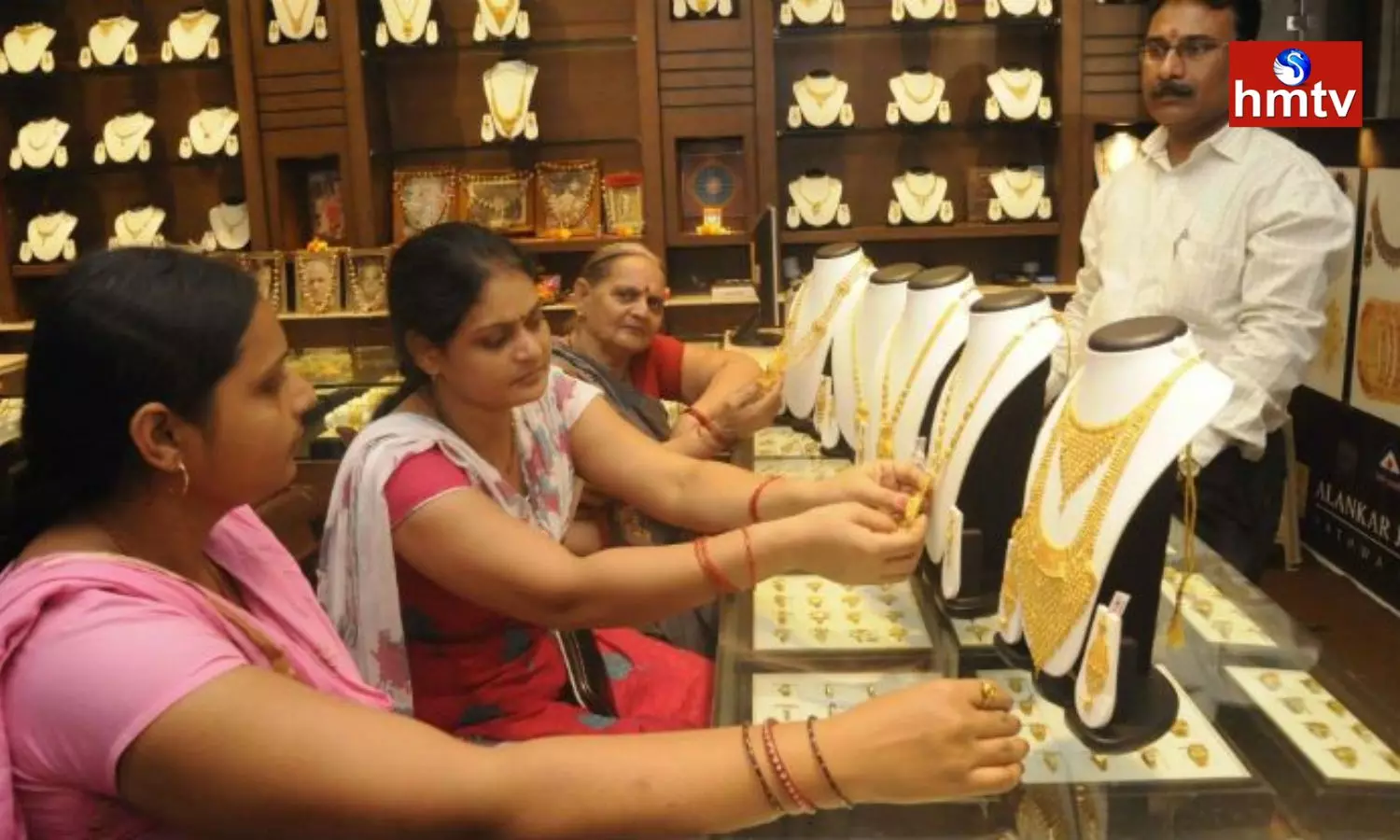 Be Smart While Buying Jewellery Learn how to Spot Genuine Fake Gold Be Smart While Buying Jewellery Learn how to Spot Genuine Fake Gold