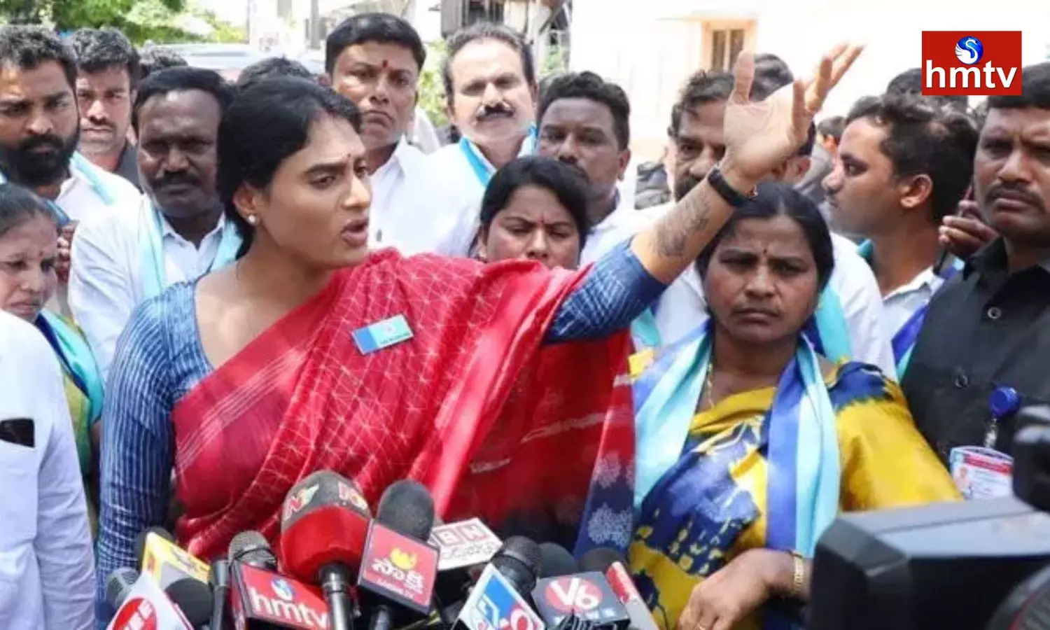 YS Sharmila Was Arrested And Sent To House