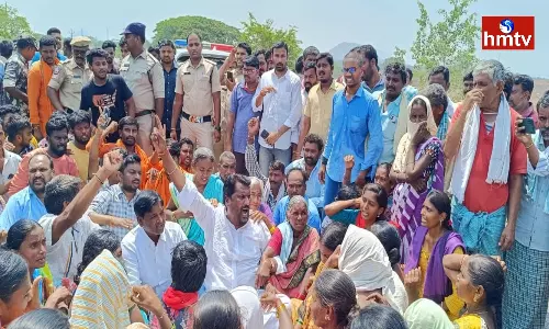 Protest Against Koppula Eshwar Kumar In Jagtial