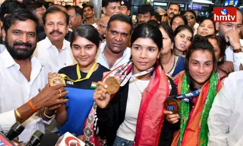 Nikhat Zareen Was Welcomed By Telangana Govt At Shamshabad Airport Nikhat Zareen Was Welcomed By Telangana Govt At Shamshabad Airport