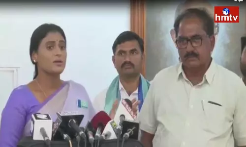 Tammineni Veerabhadram VS Sharmila at CPM Office