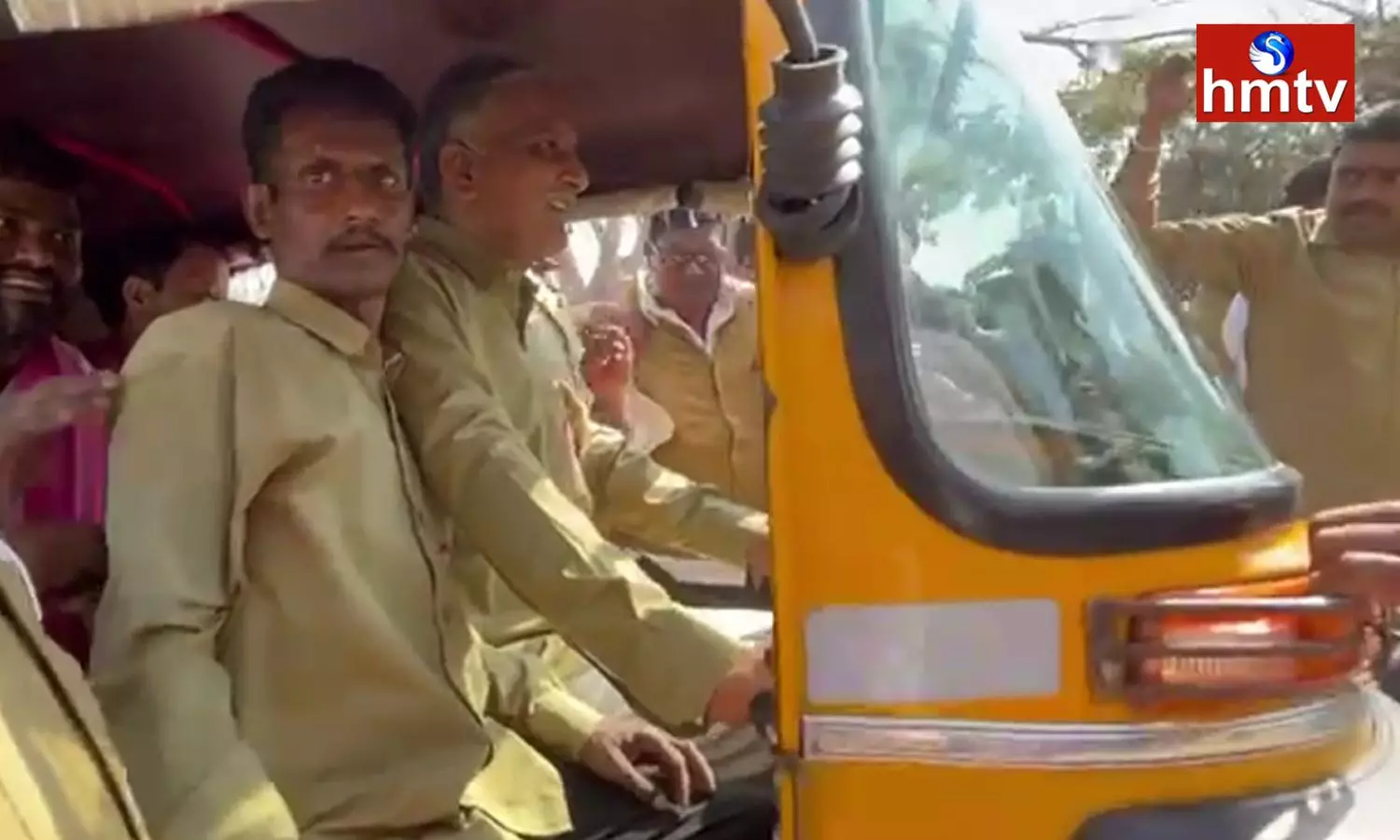 Minister Harish Rao Drive the Auto for a while for fun