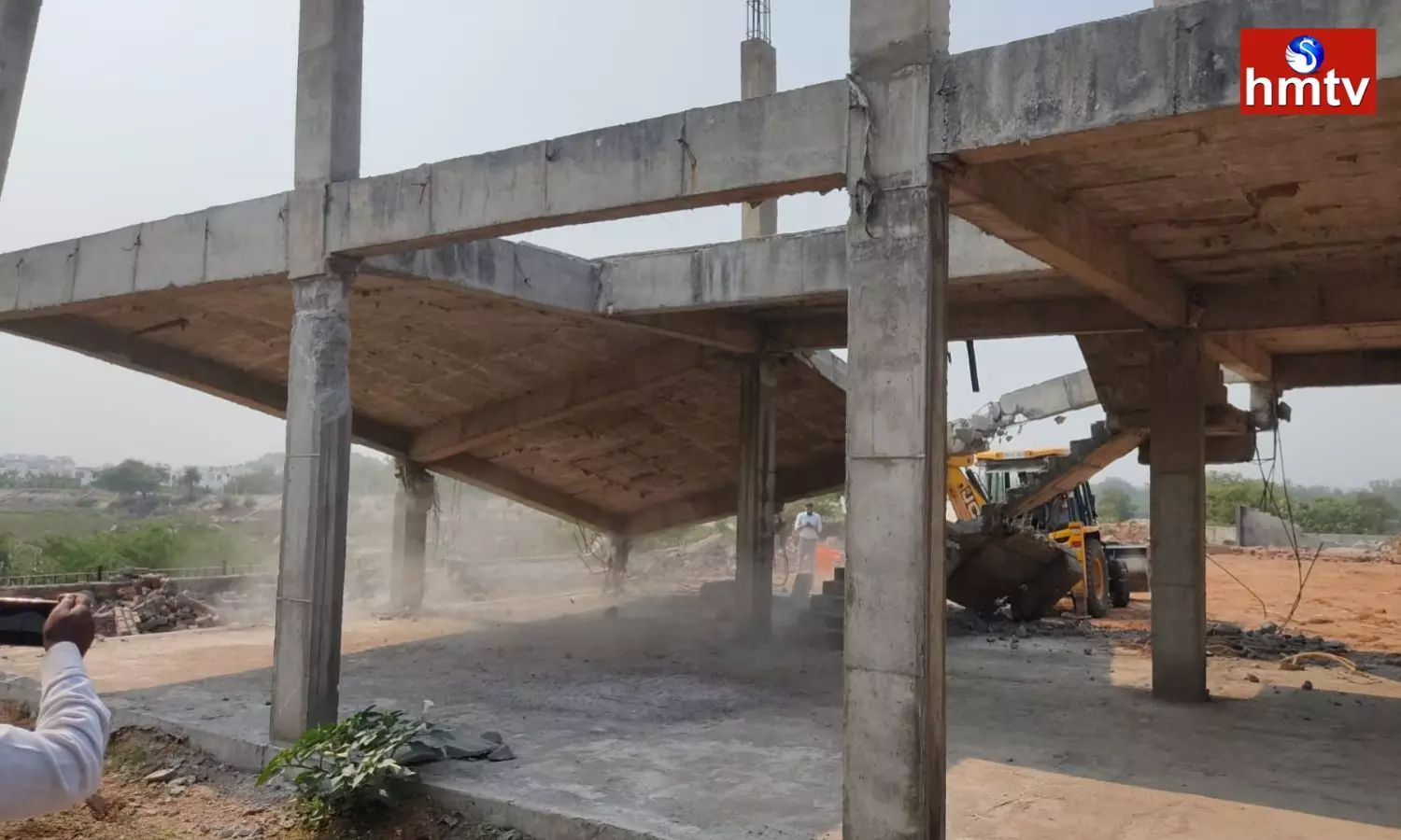 HMDA Officials Crack Down On Illegal Constructions