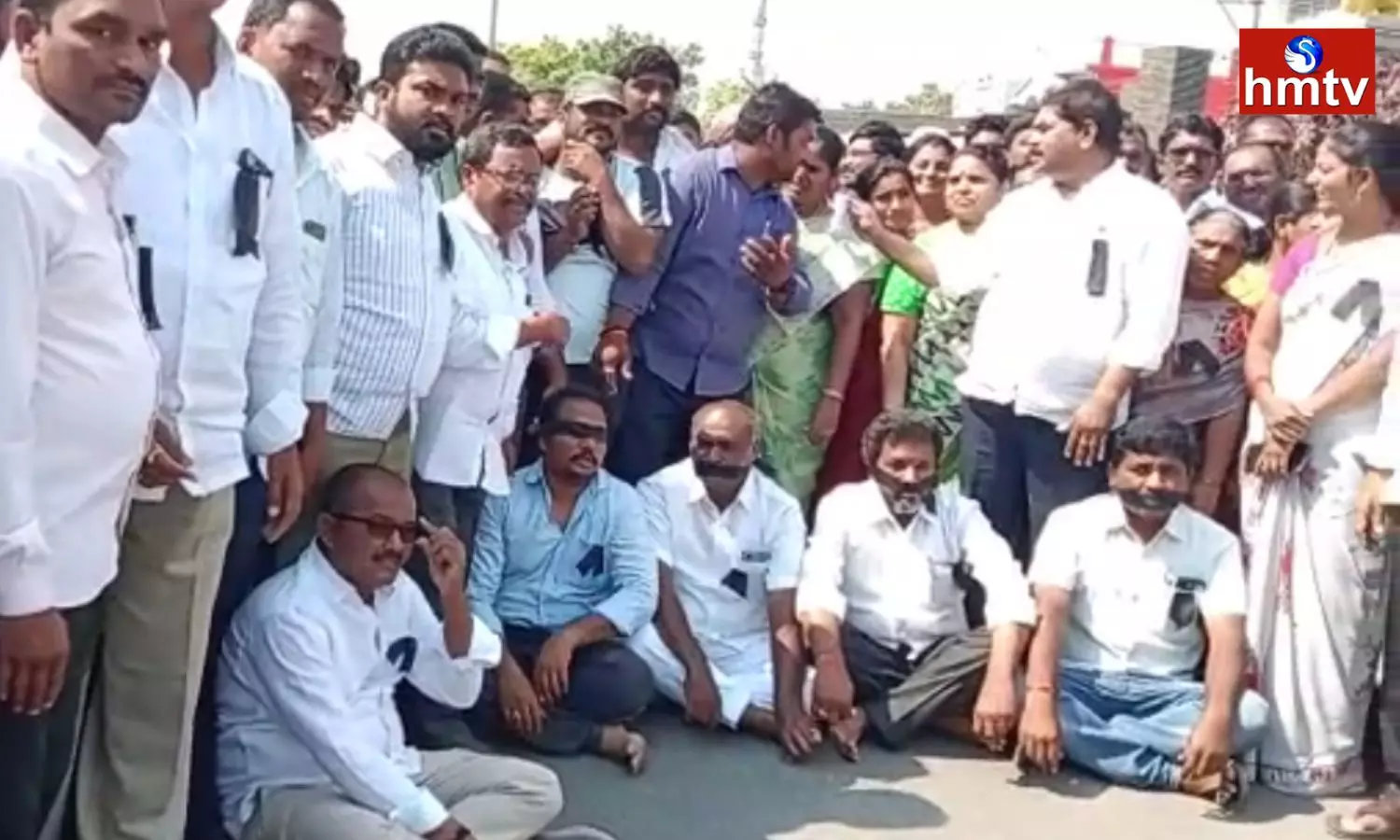 Protest Against Arrest Of YS Bhaskar Reddy In Kadapa District