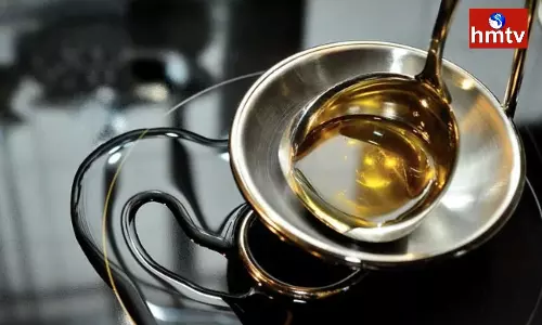 Use Cholesterol Free Oils in Your Diet for Healthy Life and Reduce Cholesterol Olive Oil Linseed Oil Groundnut Oil Use Cholesterol Free Oils in Your Diet for Healthy Life and Reduce Cholesterol Olive Oil Linseed Oil Groundnut Oil