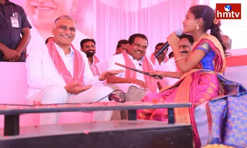 Little Girl Says Harish Rao Should Be Telangana Cm