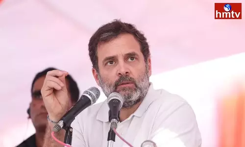 Rahul Gandhi: సూరత్ కోర్టులో రాహుల్ గాంధీకి షాక్.. పిటిషన్ను డిస్మిస్ చేసిన సూరత్ Rahul Gandhi: సూరత్ కోర్టులో రాహుల్ గాంధీకి షాక్.. పిటిషన్ను డిస్మిస్ చేసిన సూరత్