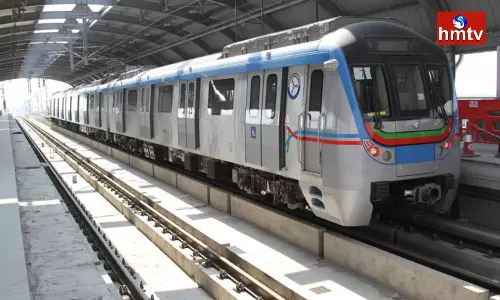 Increasing People In Hyderabad Metro Due To Summer