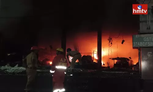 Fire Accident In Vizag Cloth Store