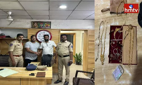 Narender From Beeranguda Showed His Honesty In Sangareddy District