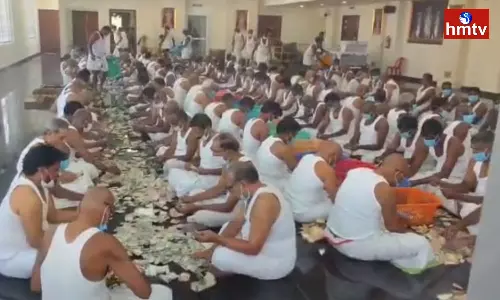 Robbery Attempted At Tirumala Parakamani