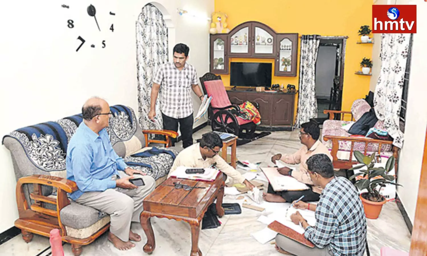 ACB Raids On Vijayawada Kanaka Durga Temple Superintendent Nagesh House