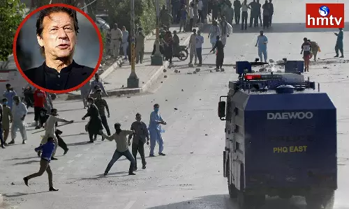 Protests Across Pakistan Against Imran Khan Arrest Protests Across Pakistan Against Imran Khan Arrest