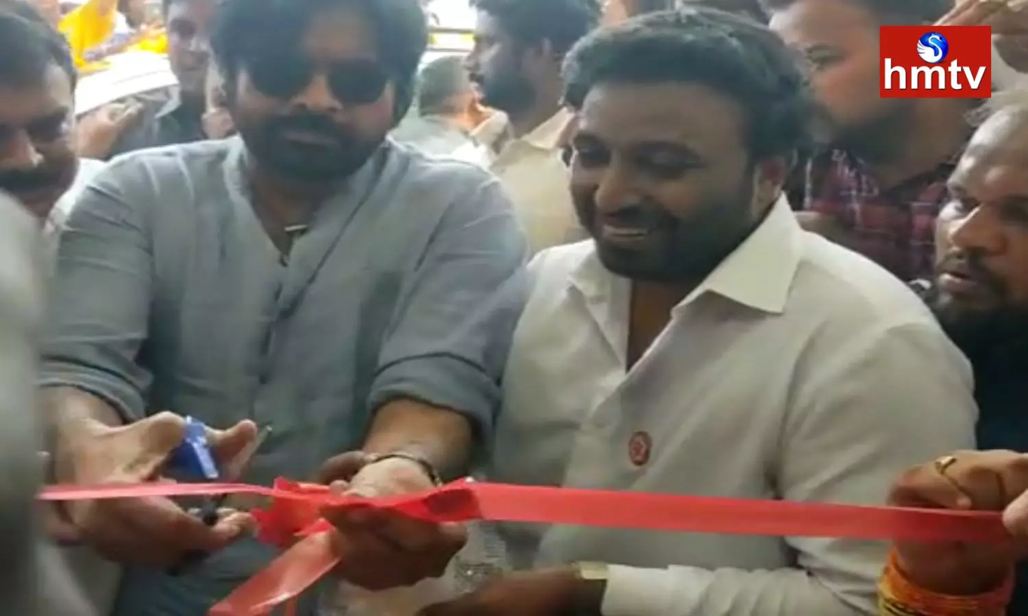 Pawan Kalyan Opened Janasena Party Office in Rajahmundry