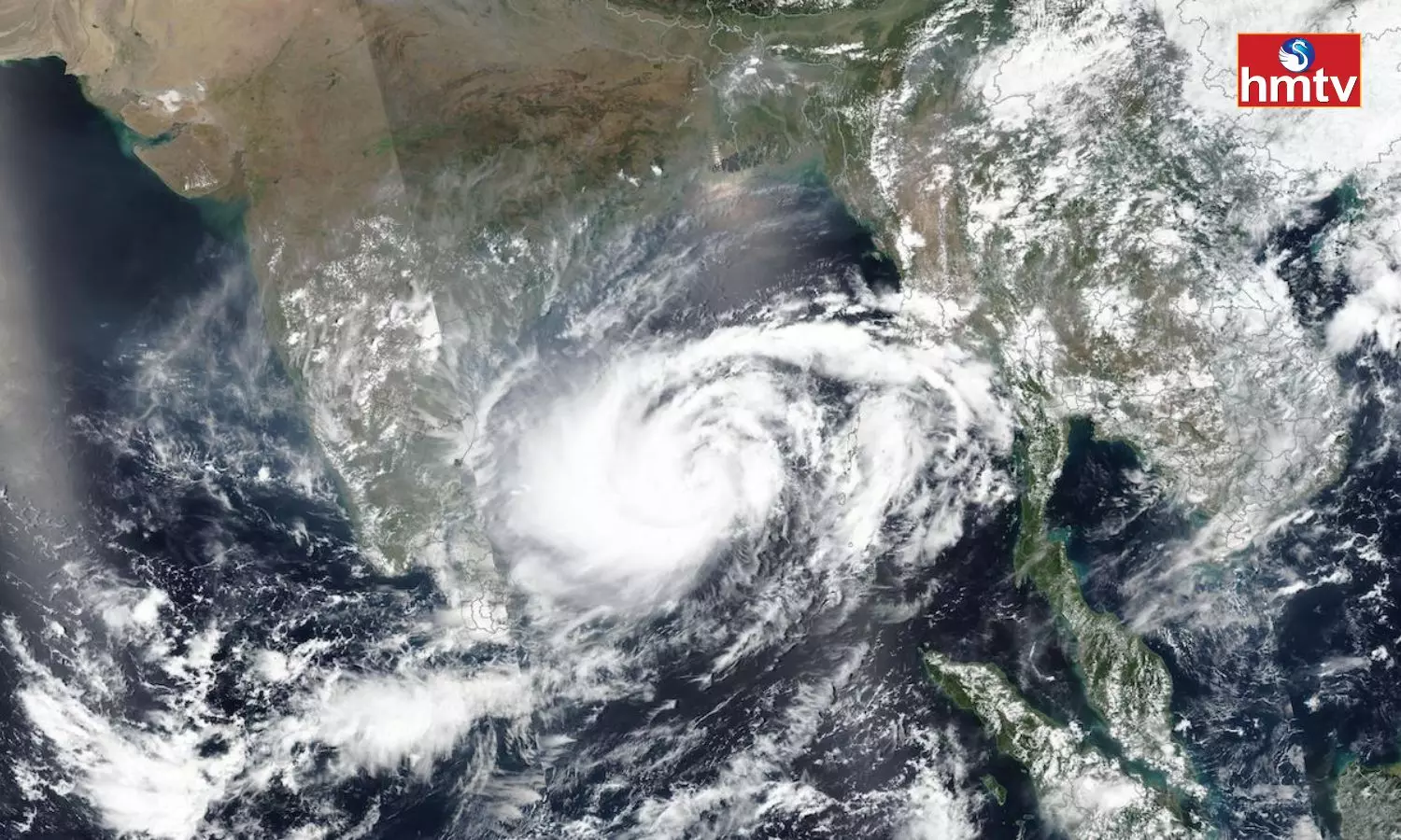 Satellite Captures Eye of Cyclone Mocha